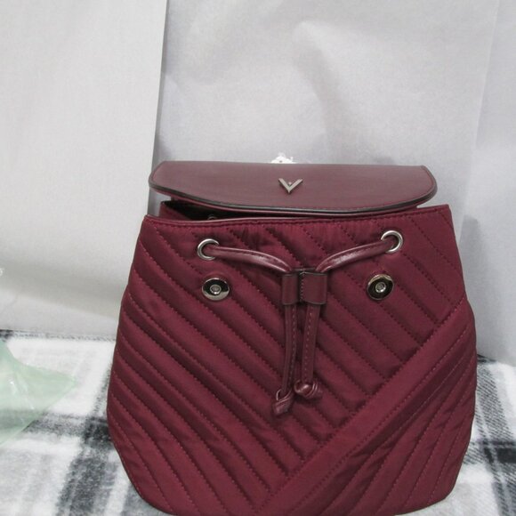 P1776-NWT Vanessa Williams Burgundy Quilted Backpack & Vegan Leather - Picture 9 of 9